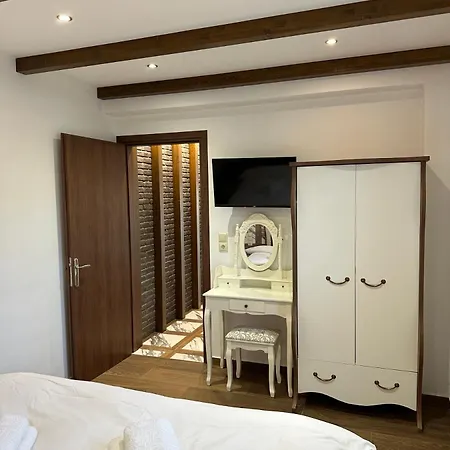 아파트 Erietta-agapi #1